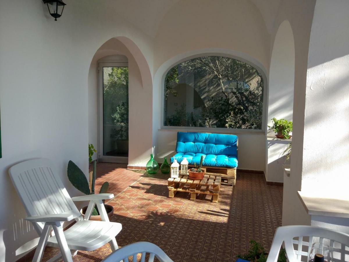 Villa Alda - Bilocali Vista Mare سانتا سيزاريا تيرمي المظهر الخارجي الصورة