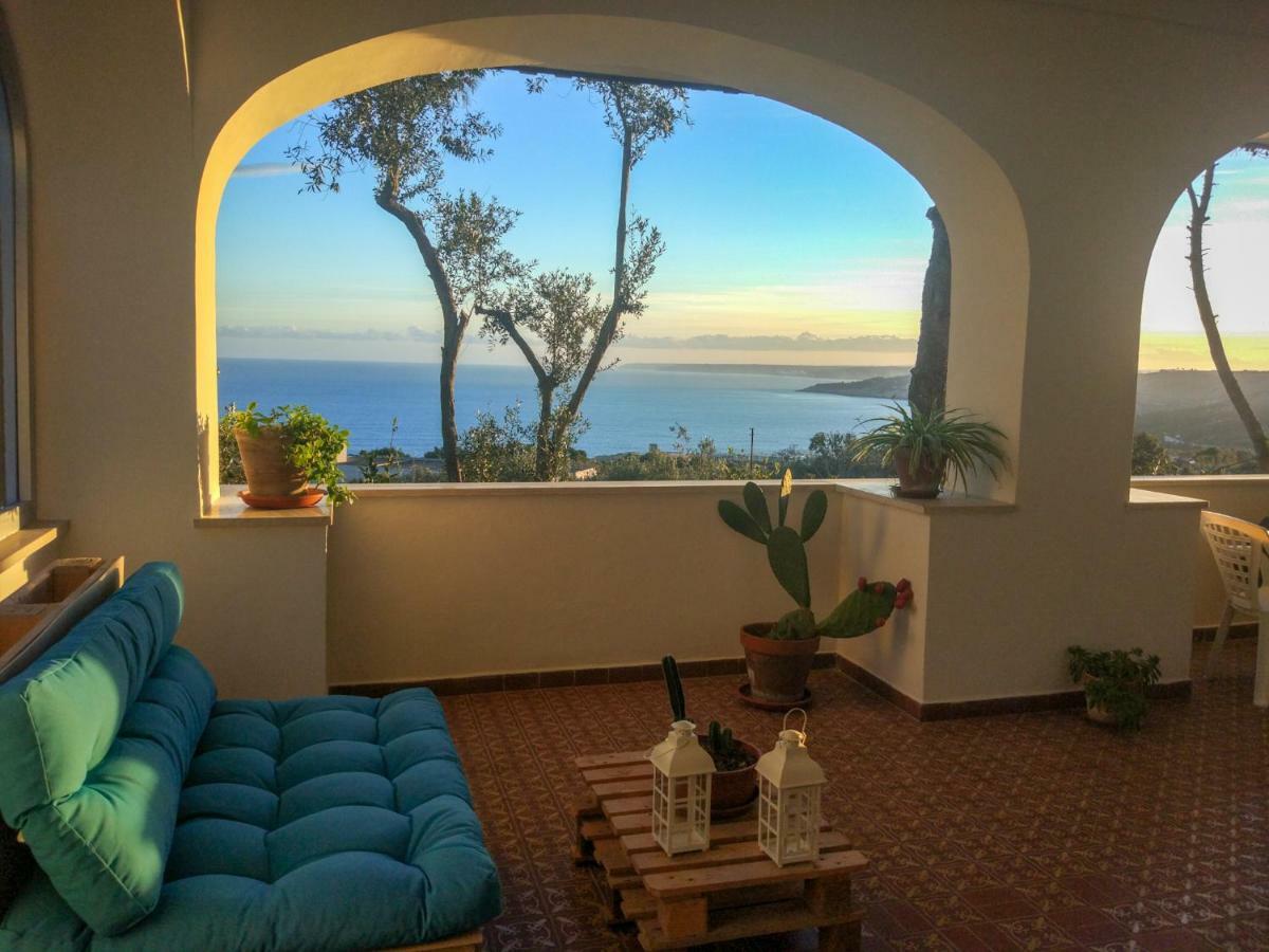 Villa Alda - Bilocali Vista Mare سانتا سيزاريا تيرمي المظهر الخارجي الصورة