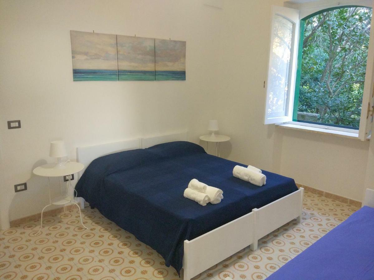 Villa Alda - Bilocali Vista Mare سانتا سيزاريا تيرمي المظهر الخارجي الصورة